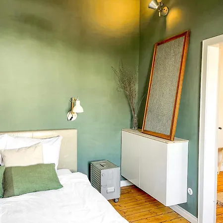 Minimalus I Mit Whirlpool Apartman *